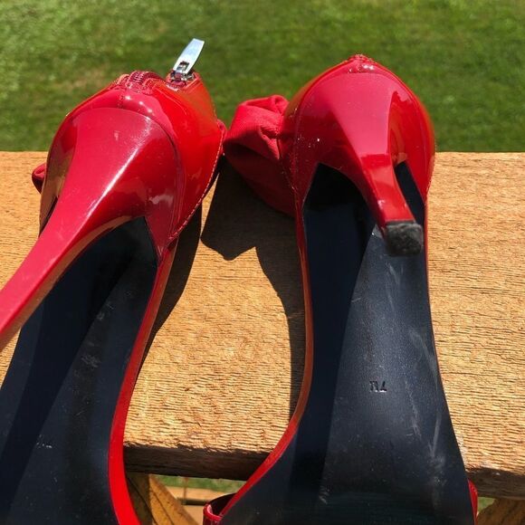 Marc Fisher red patent leather zip back pumps heel - Picture 6 of 9